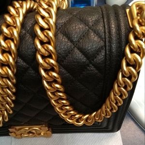 CHANEL boy bag